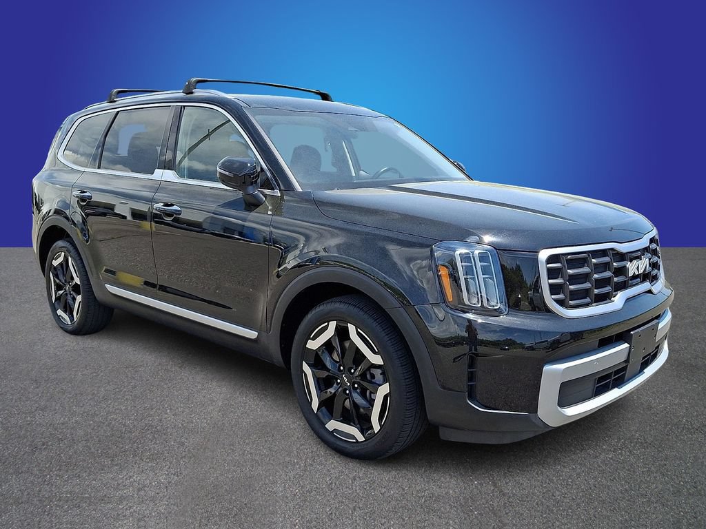 Used 2023 Kia Telluride S AWD/4WD image 3