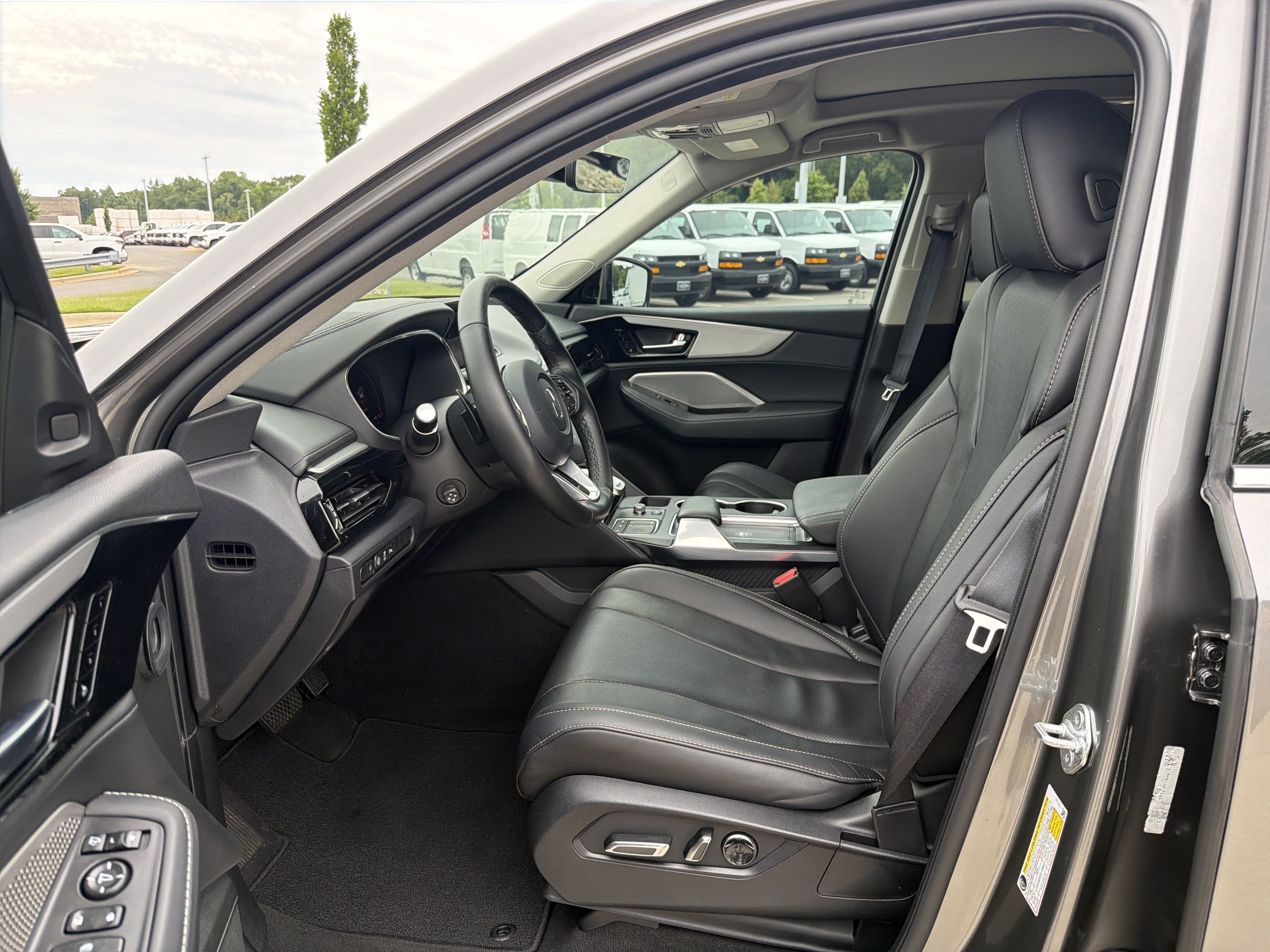 Certified 2023 Acura MDX SH-AWD w/ Technology Package image 16