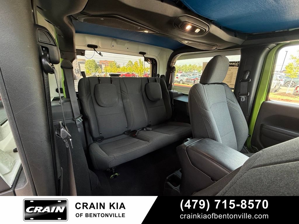 Used 2025 Jeep Wrangler Sport AWD/4WD image 27