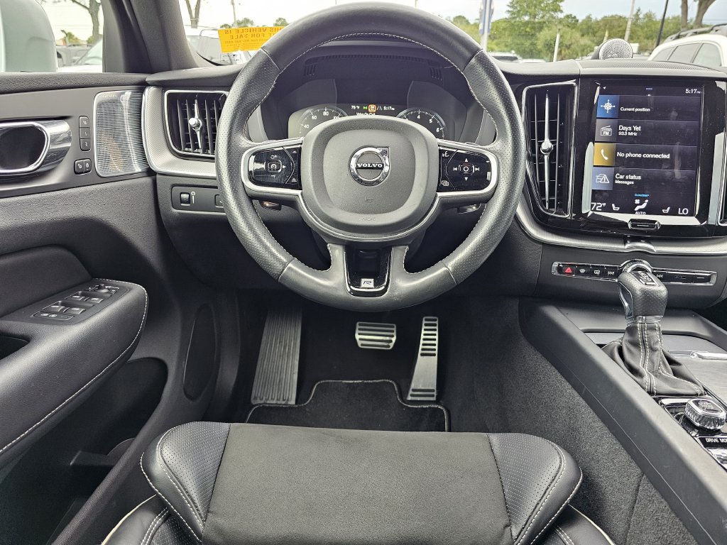 Used 2018 Volvo XC60 T6 R-Design w/ Convenience Package AWD/4WD image 13