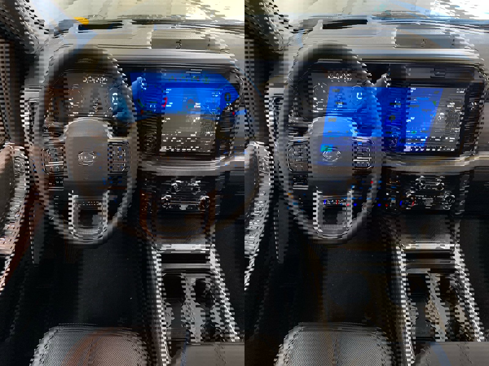 New 2025 Ford F350 Platinum w/ FX4 Off-Road Package image 11