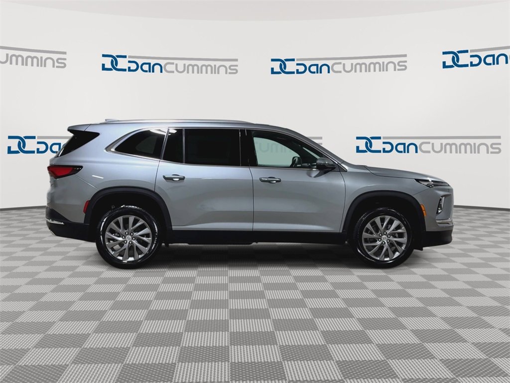 New 2026 Buick Enclave Preferred image 9