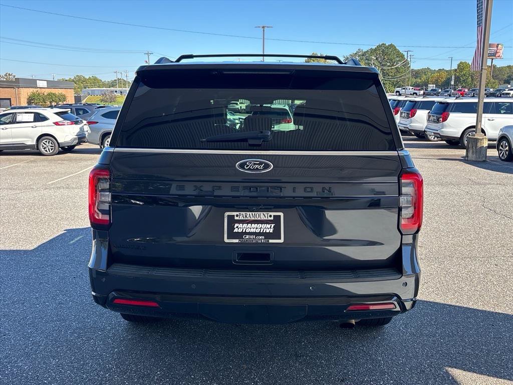 Used 2022 Ford Expedition Limited AWD/4WD image 25
