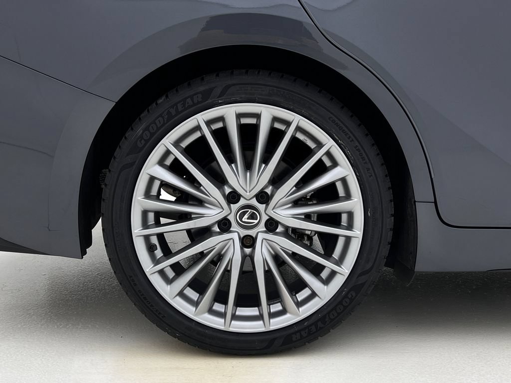 Used 2023 Lexus IS 300 AWD w/ Premium Package image 28