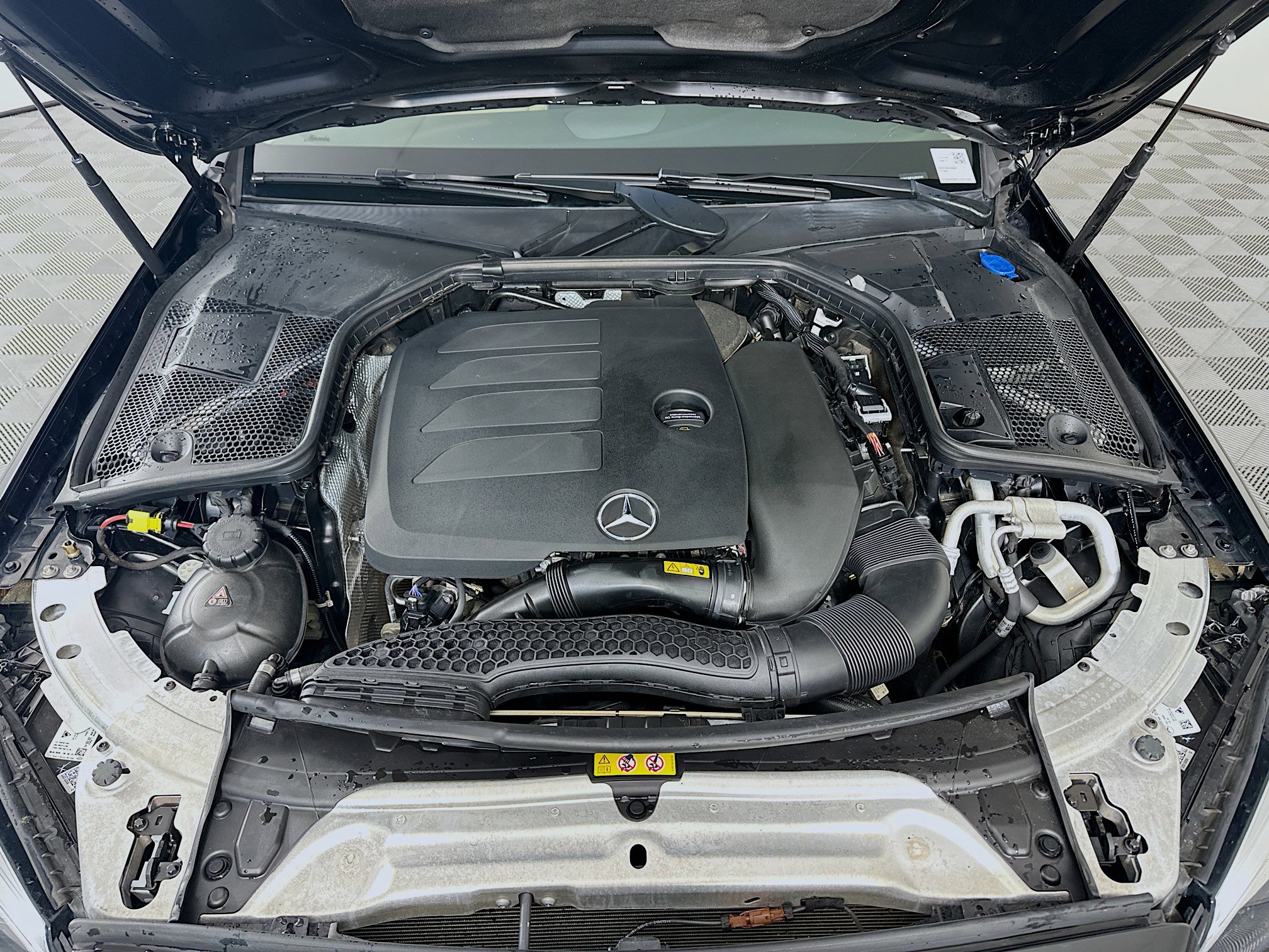 Used 2020 Mercedes-Benz C 300 Sedan image 33