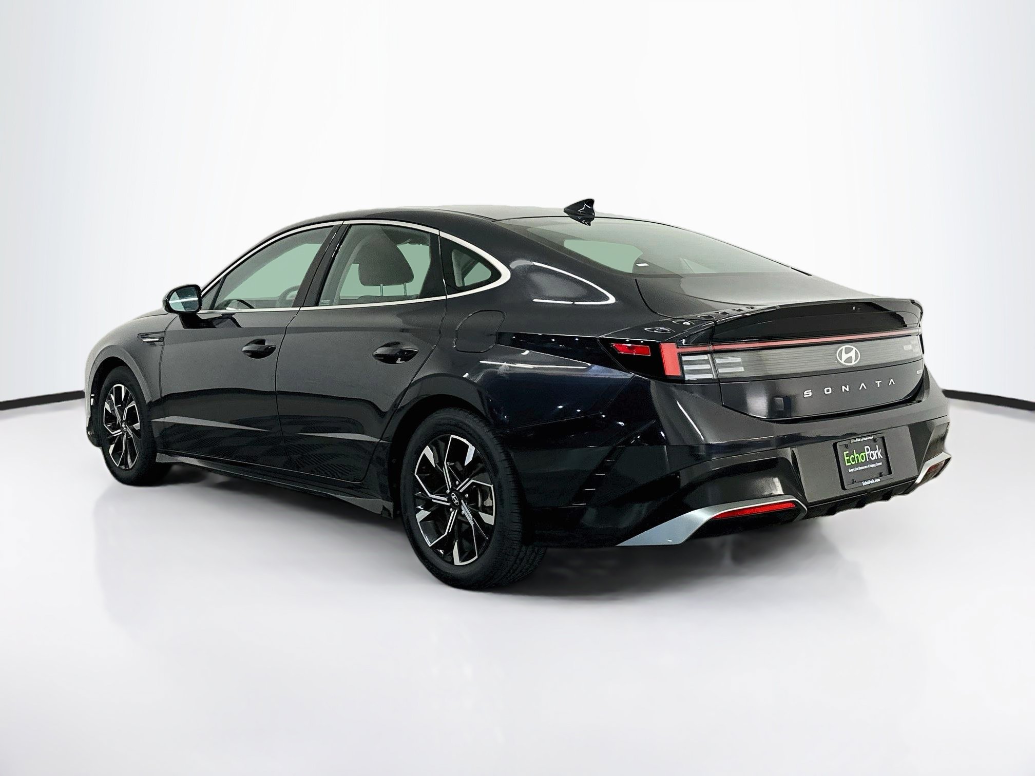 Used 2025 Hyundai Sonata SEL AWD/4WD image 5