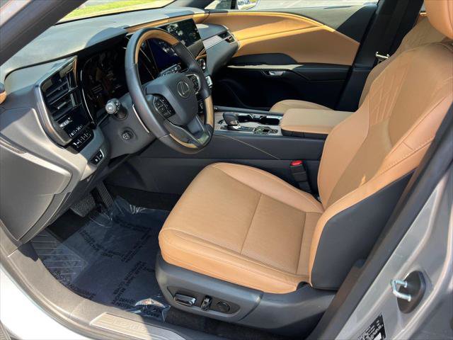 Certified 2025 Lexus RX 350 Premium w/ Accessory Package (Z1) FWD image 9