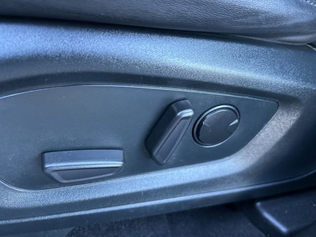 Used 2023 Ford Explorer XLT w/ Equipment Group 202A image 23