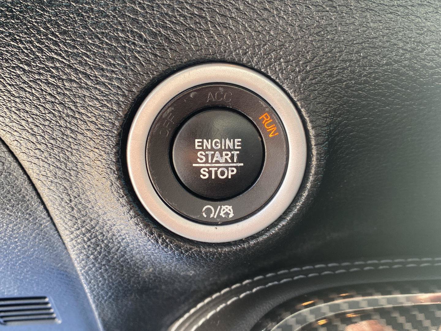 Used 2018 Dodge Challenger SXT w/ Blacktop Package RWD image 19