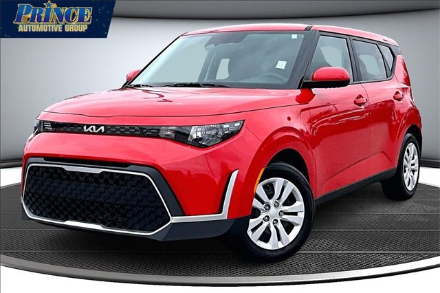 Used 2025 Kia Soul LX image 1