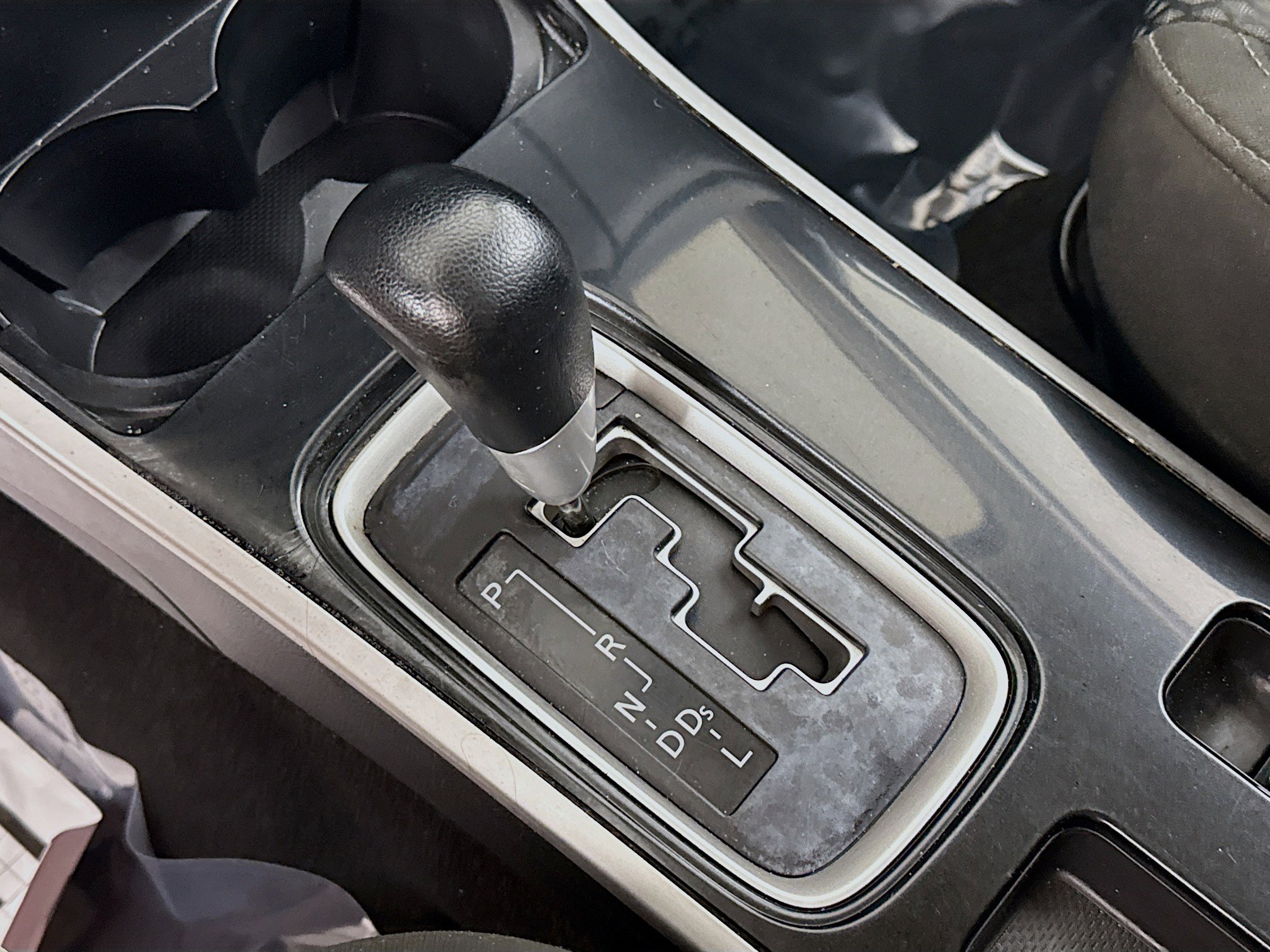 Used 2020 Mitsubishi Outlander ES FWD image 20