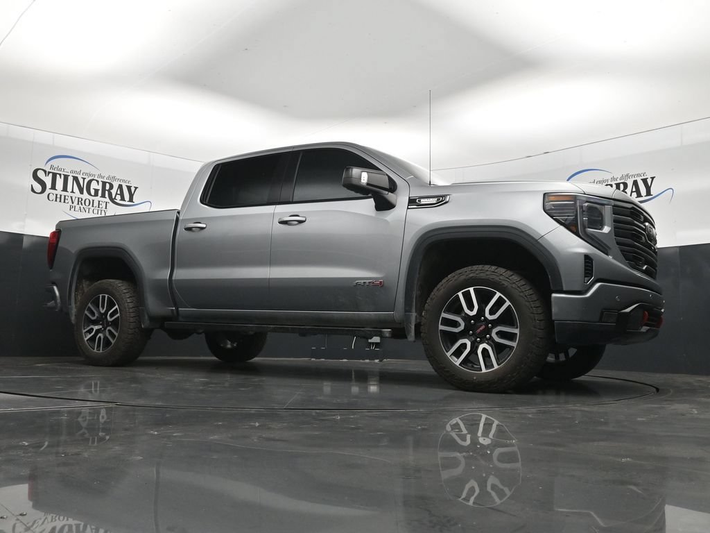 Certified 2024 GMC Sierra 1500 AT4 w/ Technology Package AWD/4WD image 17