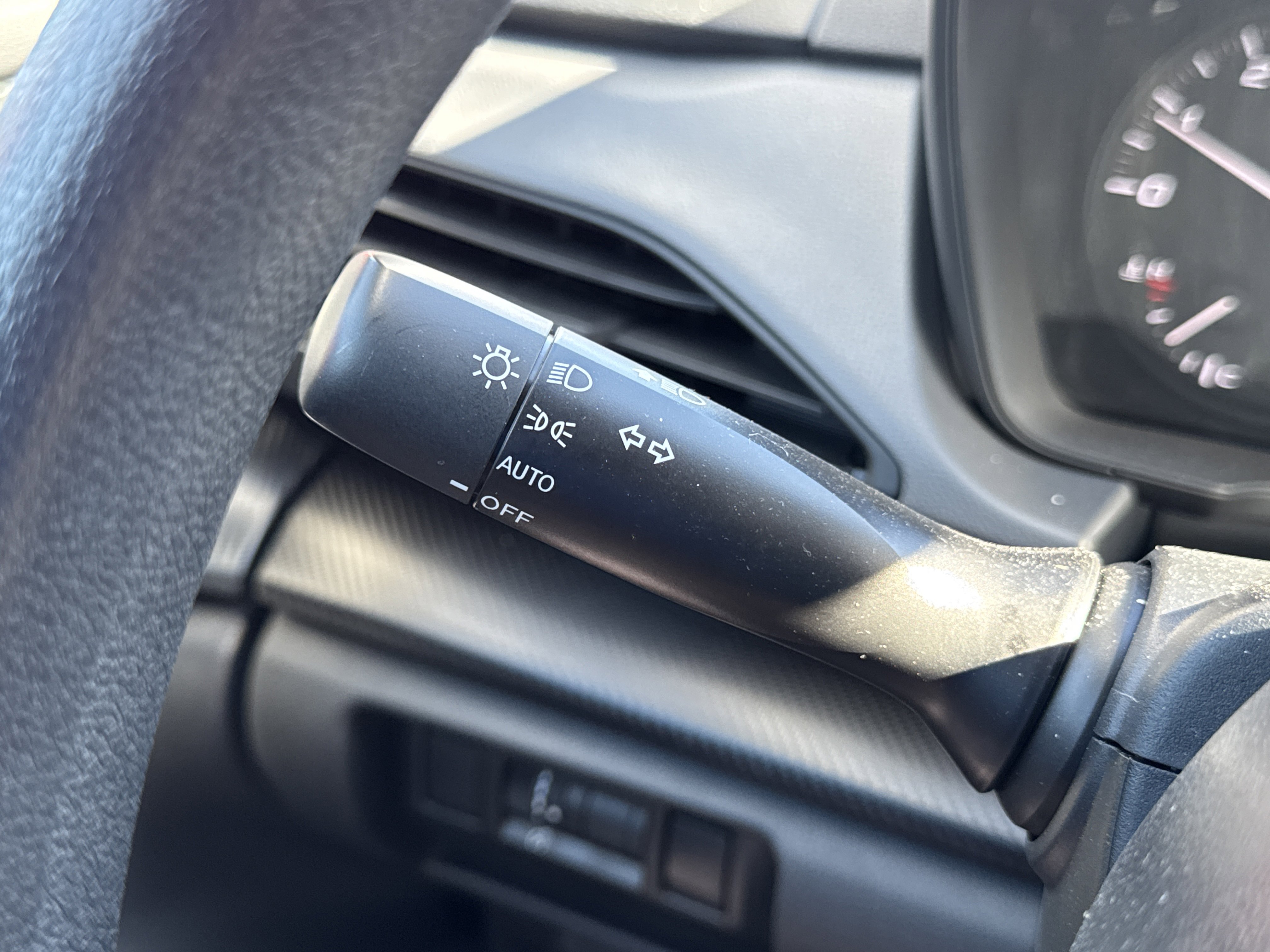 Certified 2025 Subaru Crosstrek 2.0i image 16