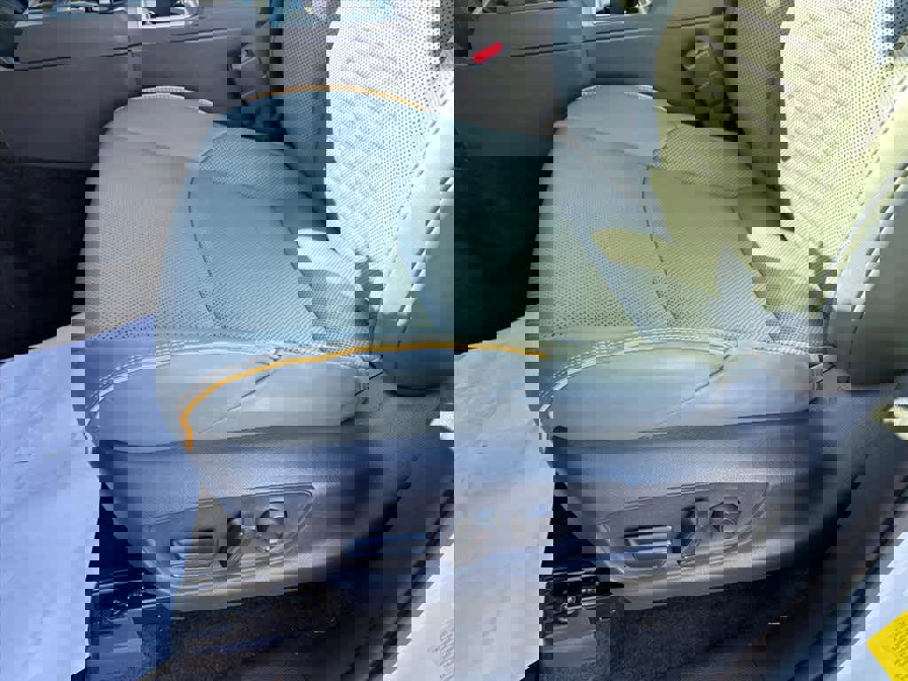 Used 2025 Toyota Tacoma Trailhunter Hybrid image 22