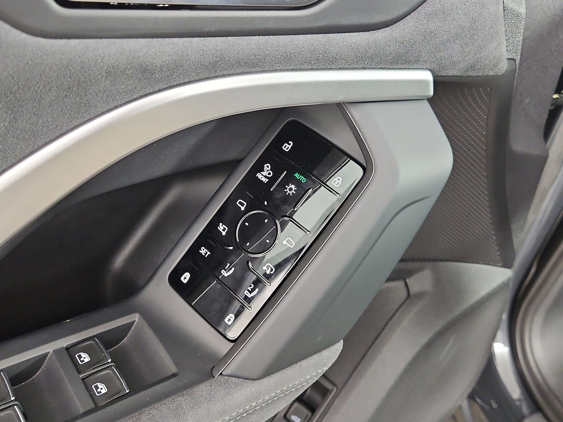 New 2026 Audi SQ5 Premium Plus AWD/4WD image 20
