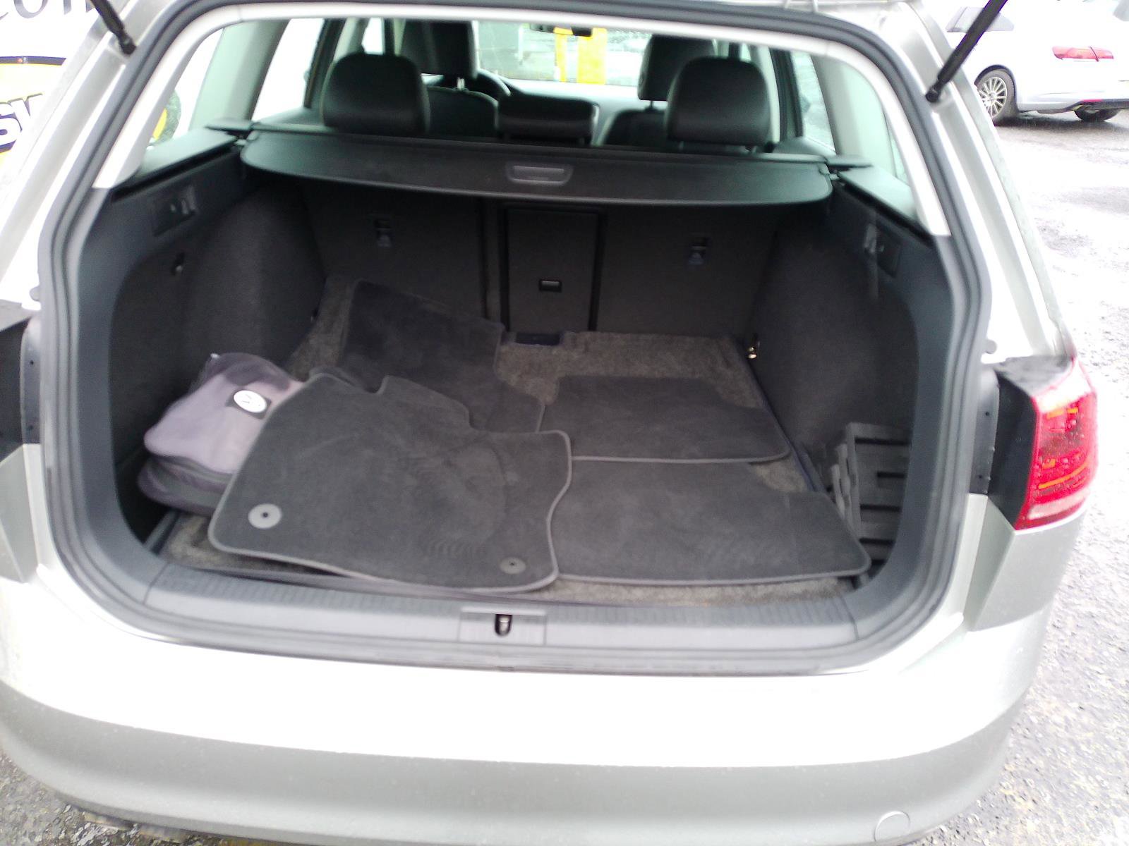 Used 2015 Volkswagen Golf TDI S FWD image 37