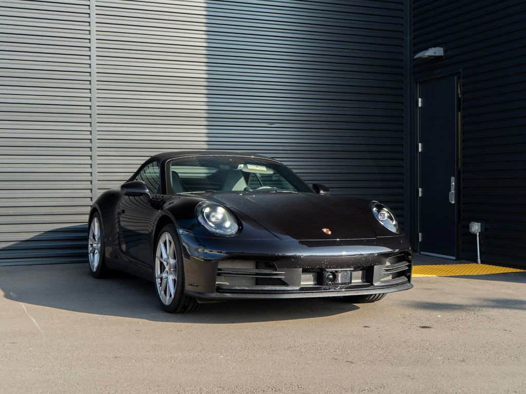 Used 2025 Porsche 911 Carrera image 7