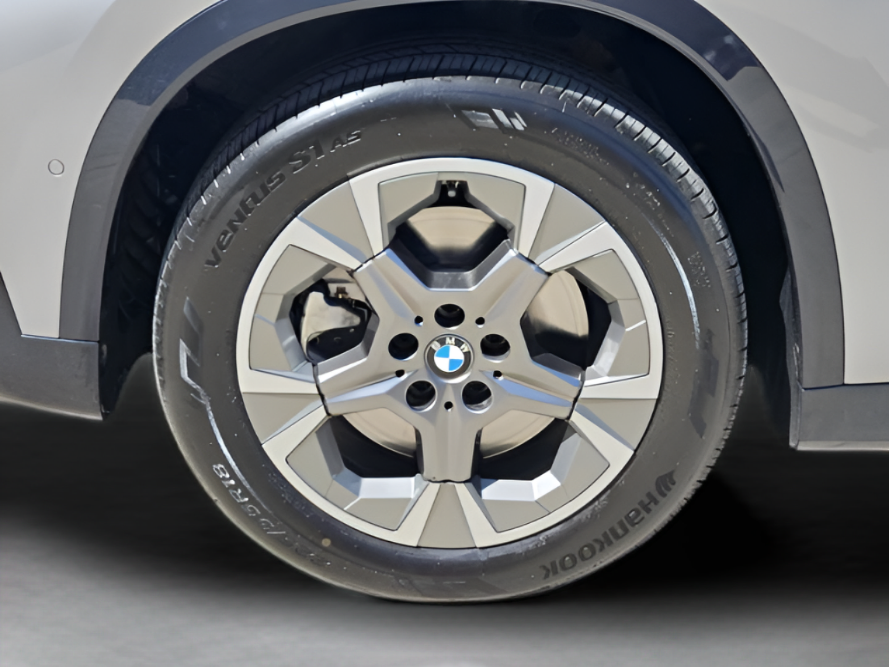 Used 2025 BMW X1 xDrive28i AWD/4WD image 33