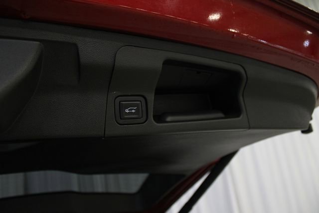 Used 2023 GMC Acadia Denali w/ Denali Technology Package image 36