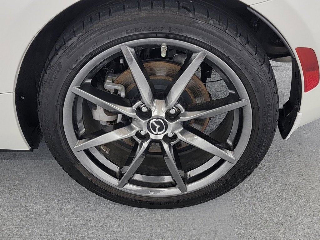 Used 2018 MAZDA MX-5 Miata Grand Touring RWD image 12