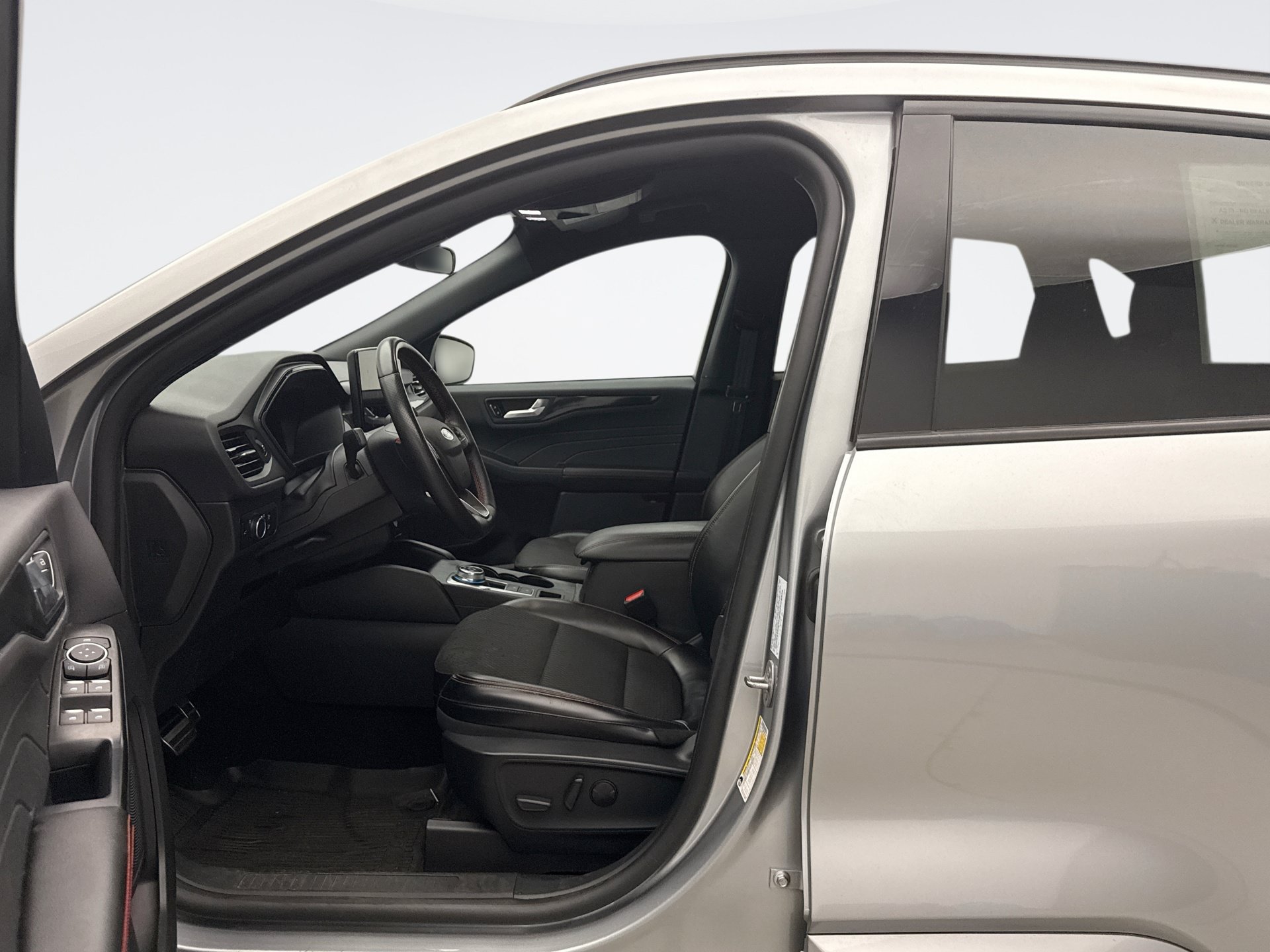 Used 2024 Ford Escape ST-Line w/ Tech Pack #1 AWD/4WD image 8