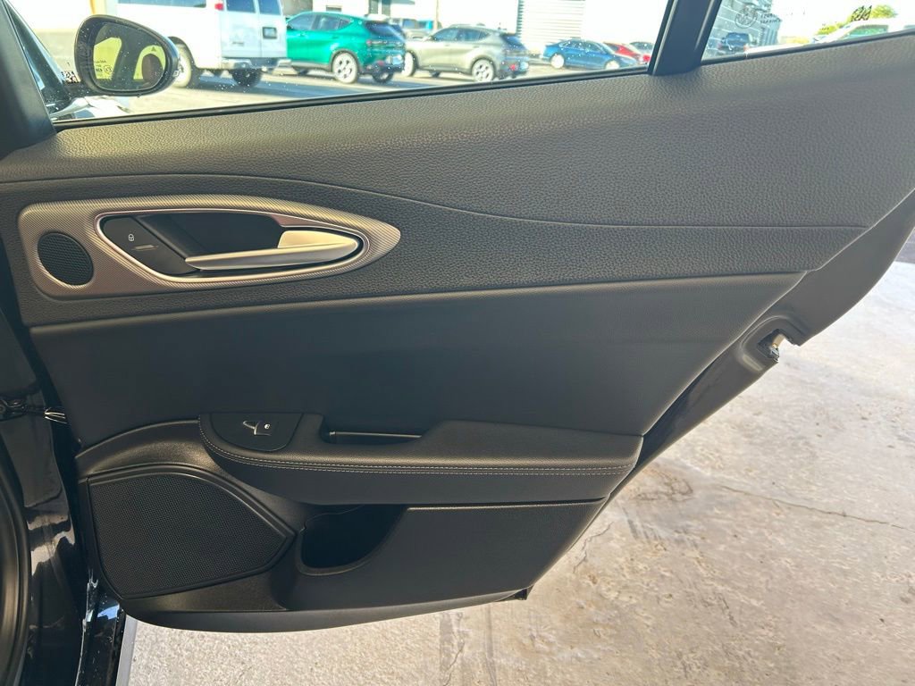 New 2025 Alfa Romeo Giulia image 10