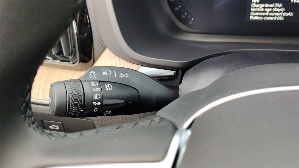 New 2026 Volvo XC60 B5 Plus w/ Climate Package image 16