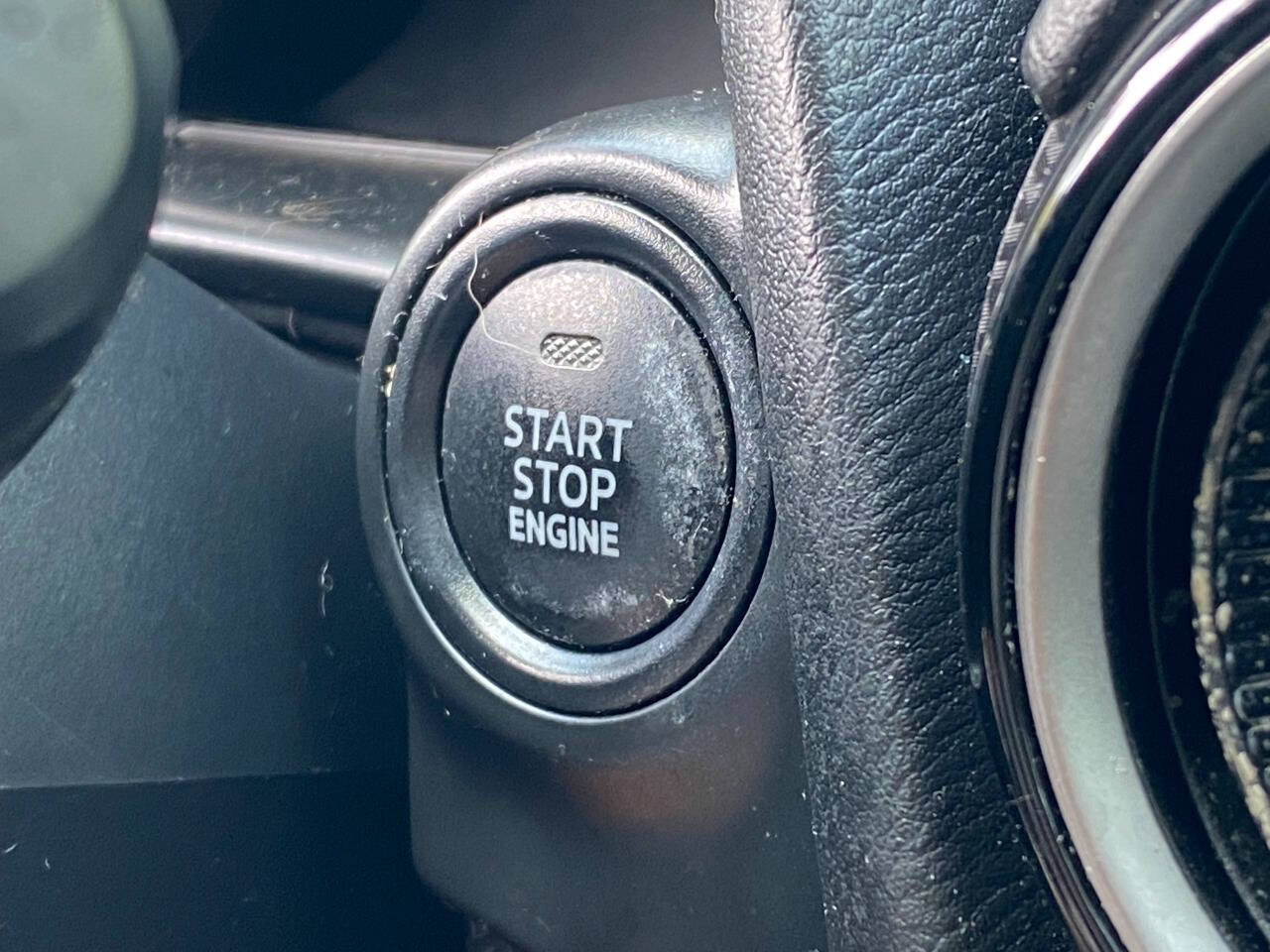Used 2019 Toyota Yaris LE FWD image 19