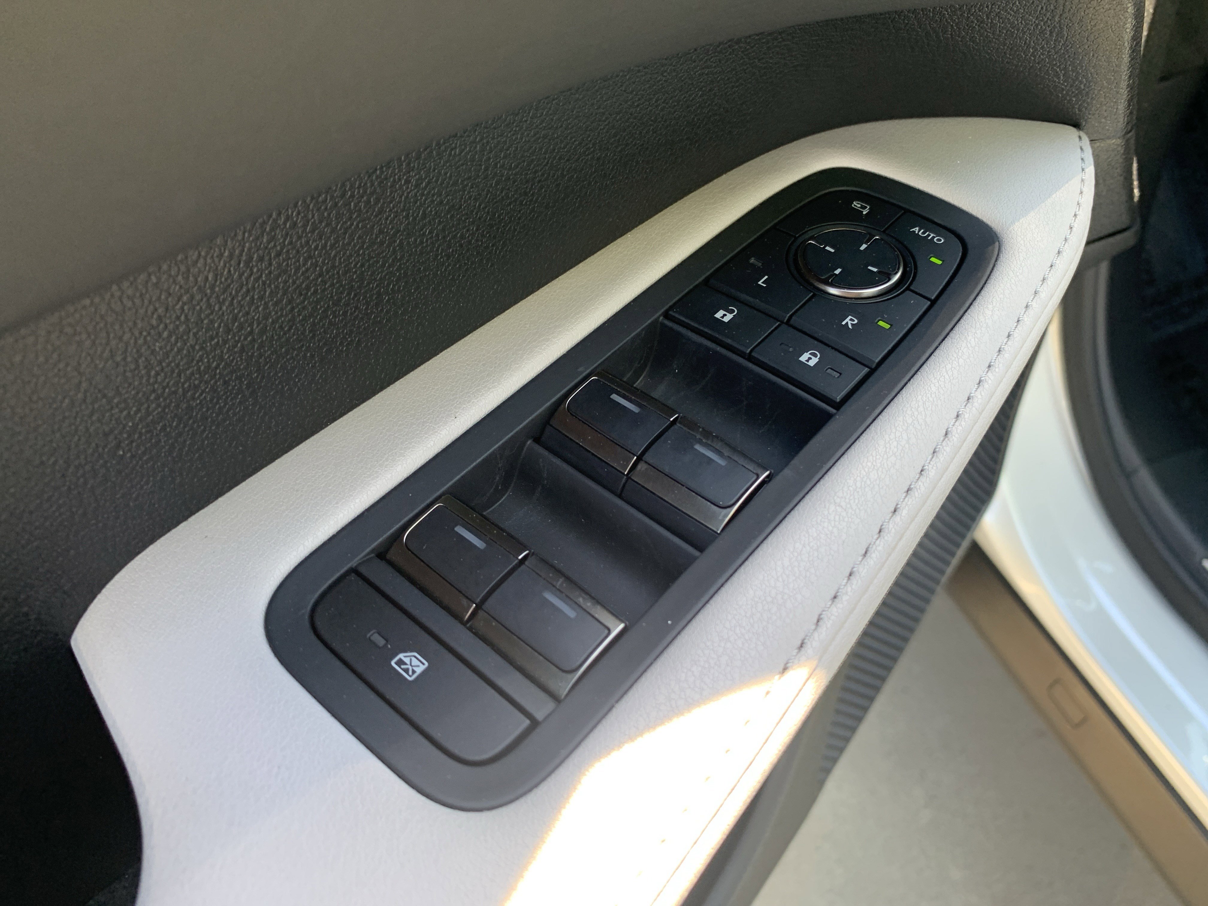 Certified 2023 Lexus RX 350 Premium Plus w/ Cold Area Package image 15