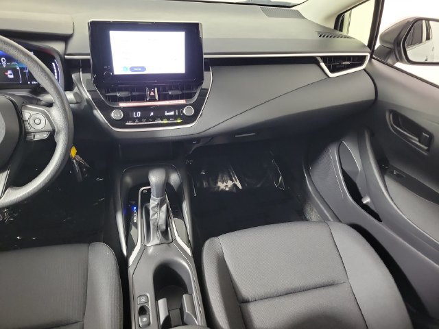 Used 2026 Toyota Corolla LE FWD image 17
