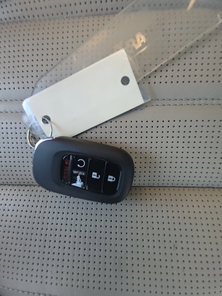 Used 2025 Honda CR-V EX-L image 31