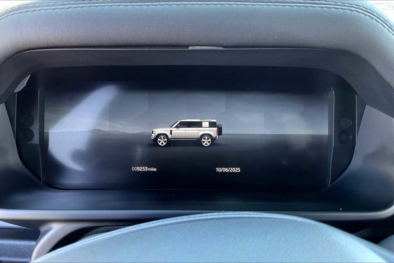 Used 2024 Land Rover Defender 110 X-Dynamic SE image 22