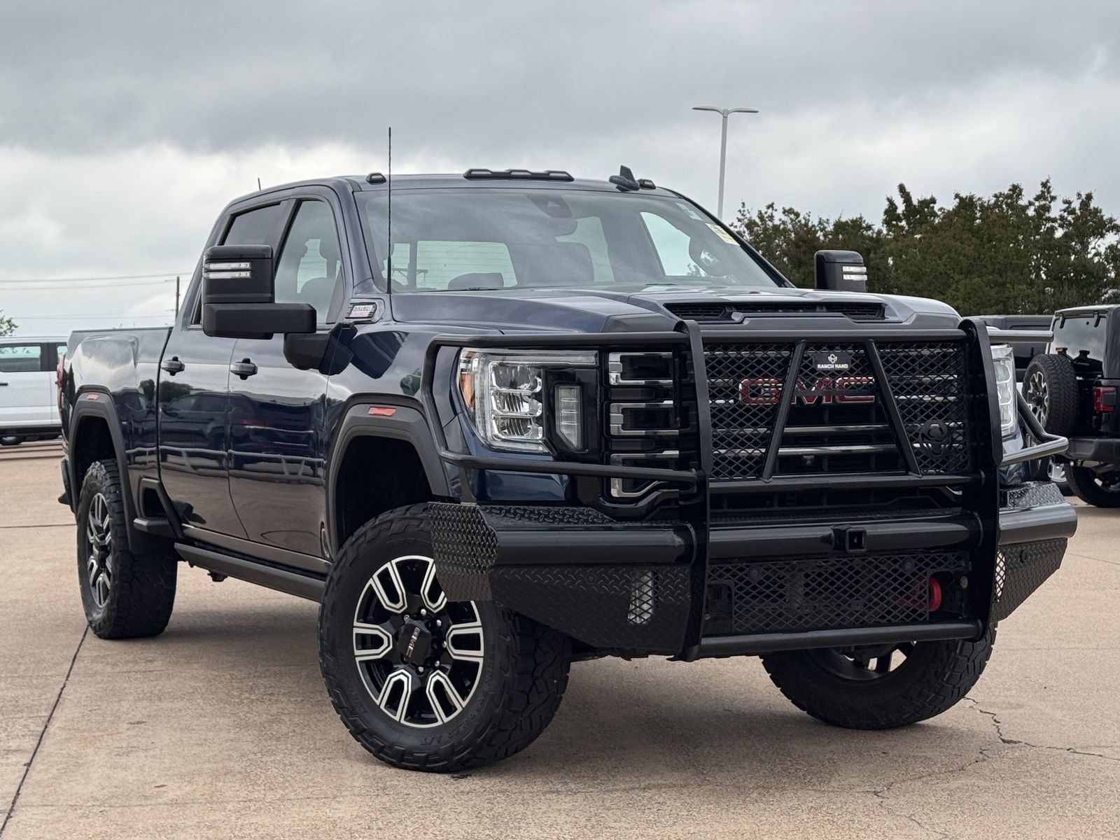 Used 2023 GMC Sierra 2500 AT4 w/ AT4 Premium Plus Package video 2