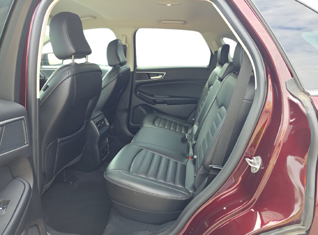 Used 2023 Ford Edge SEL w/ Convenience Package AWD/4WD image 11