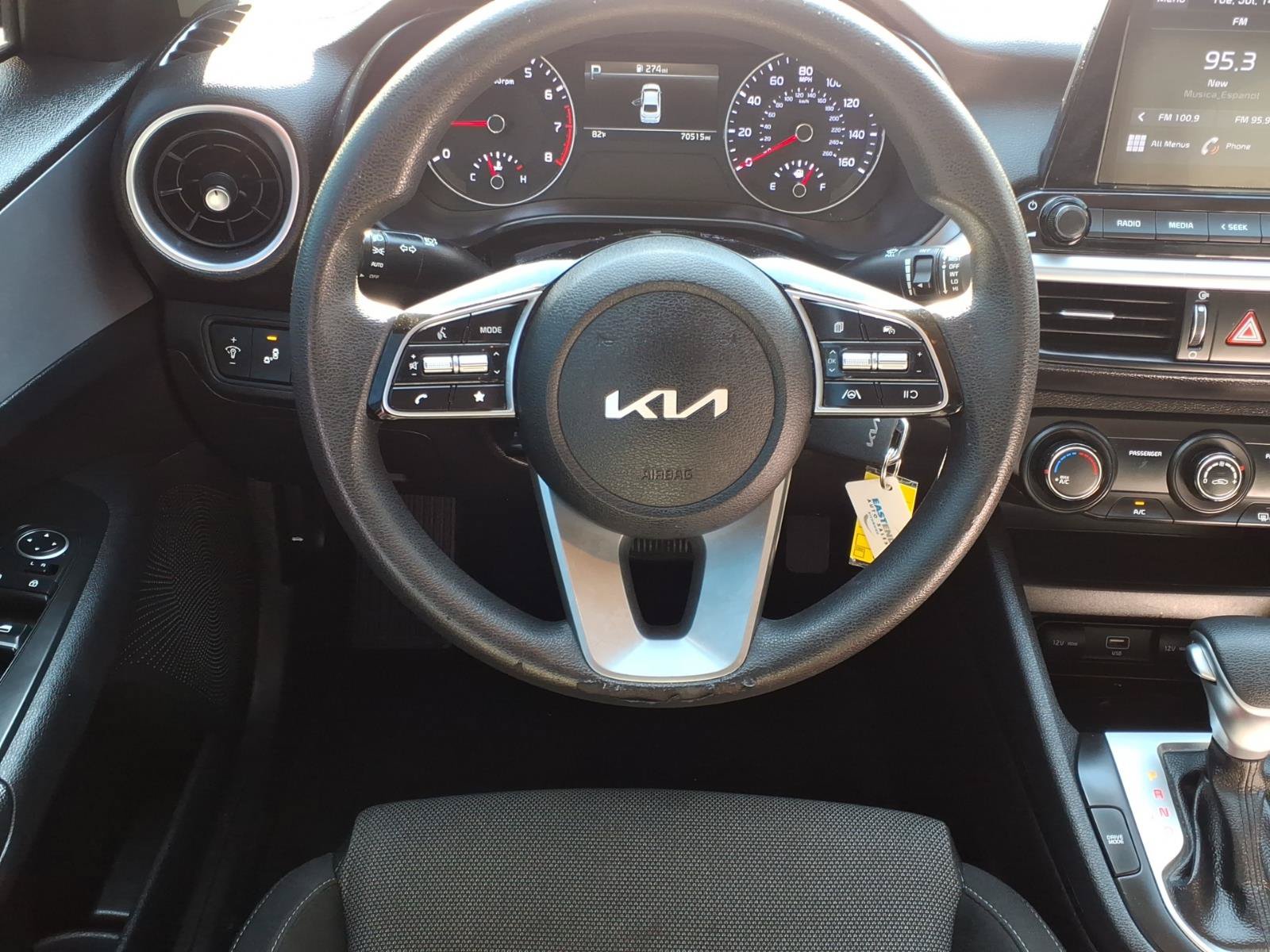 Used 2022 Kia Forte LXS w/ LXS Technology Package FWD image 5