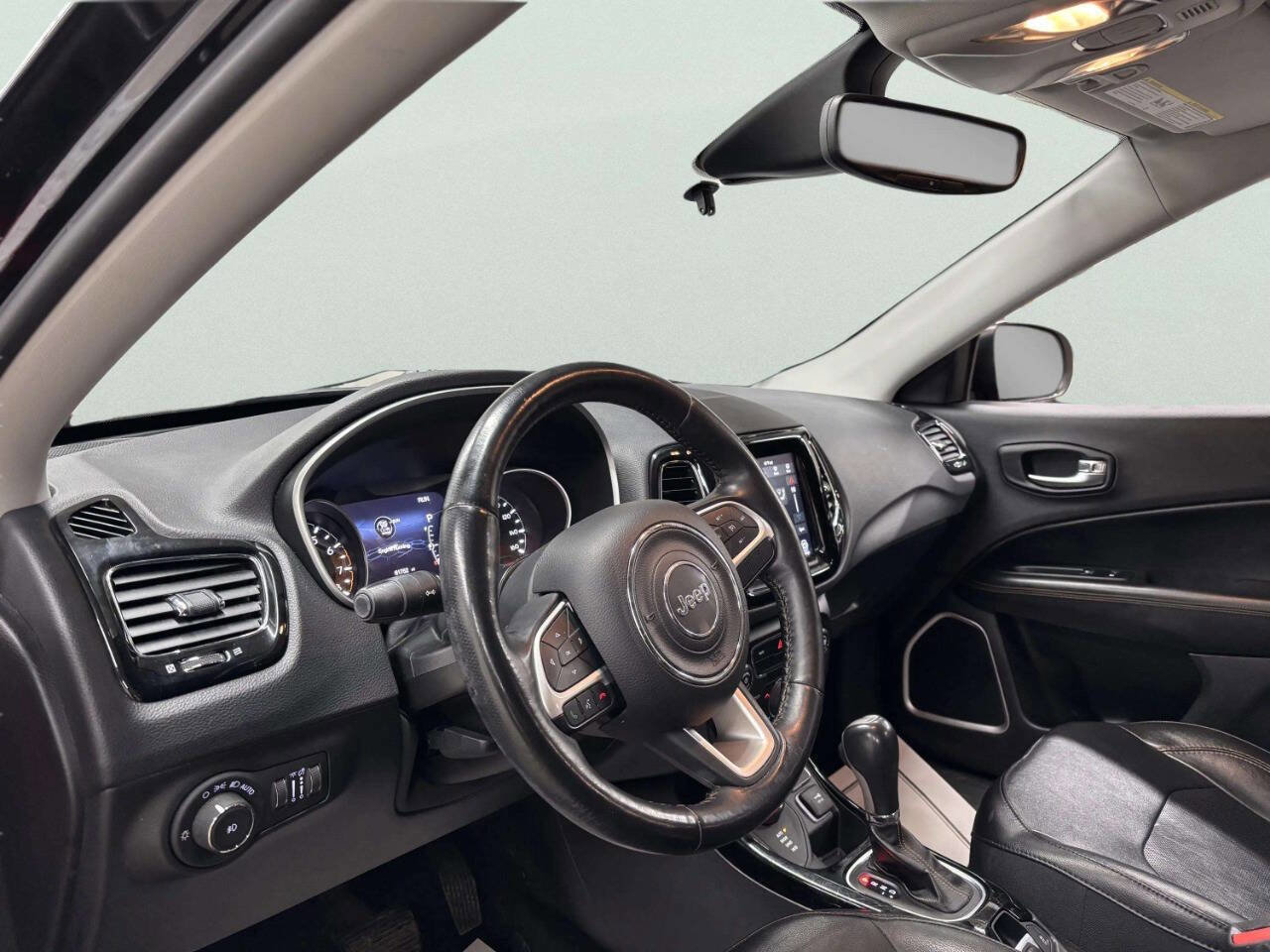 Used 2019 Jeep Compass Limited image 12