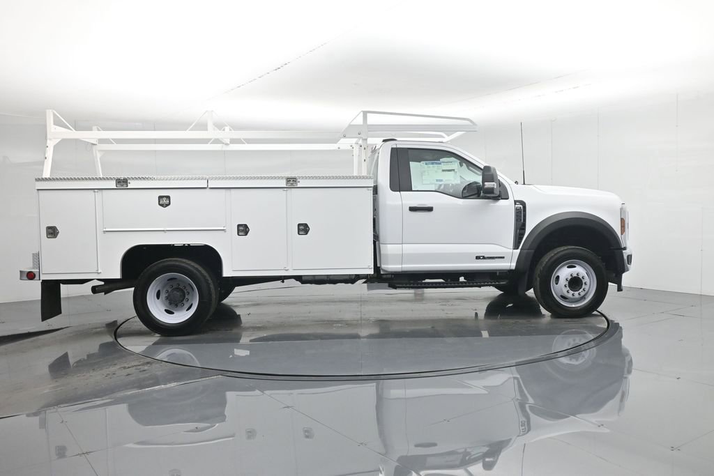 New 2025 Ford F450 XL w/ XL Chrome Package RWD image 31