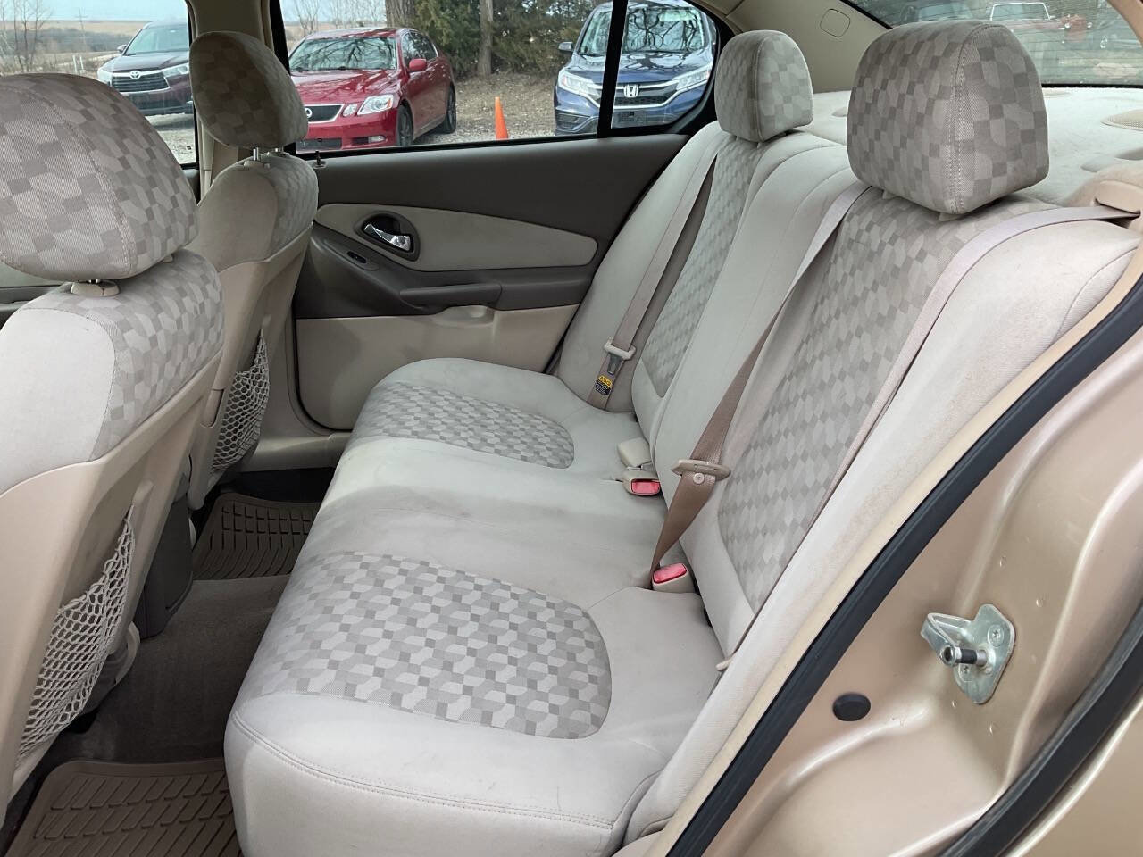 Used 2004 Chevrolet Malibu LS image 9