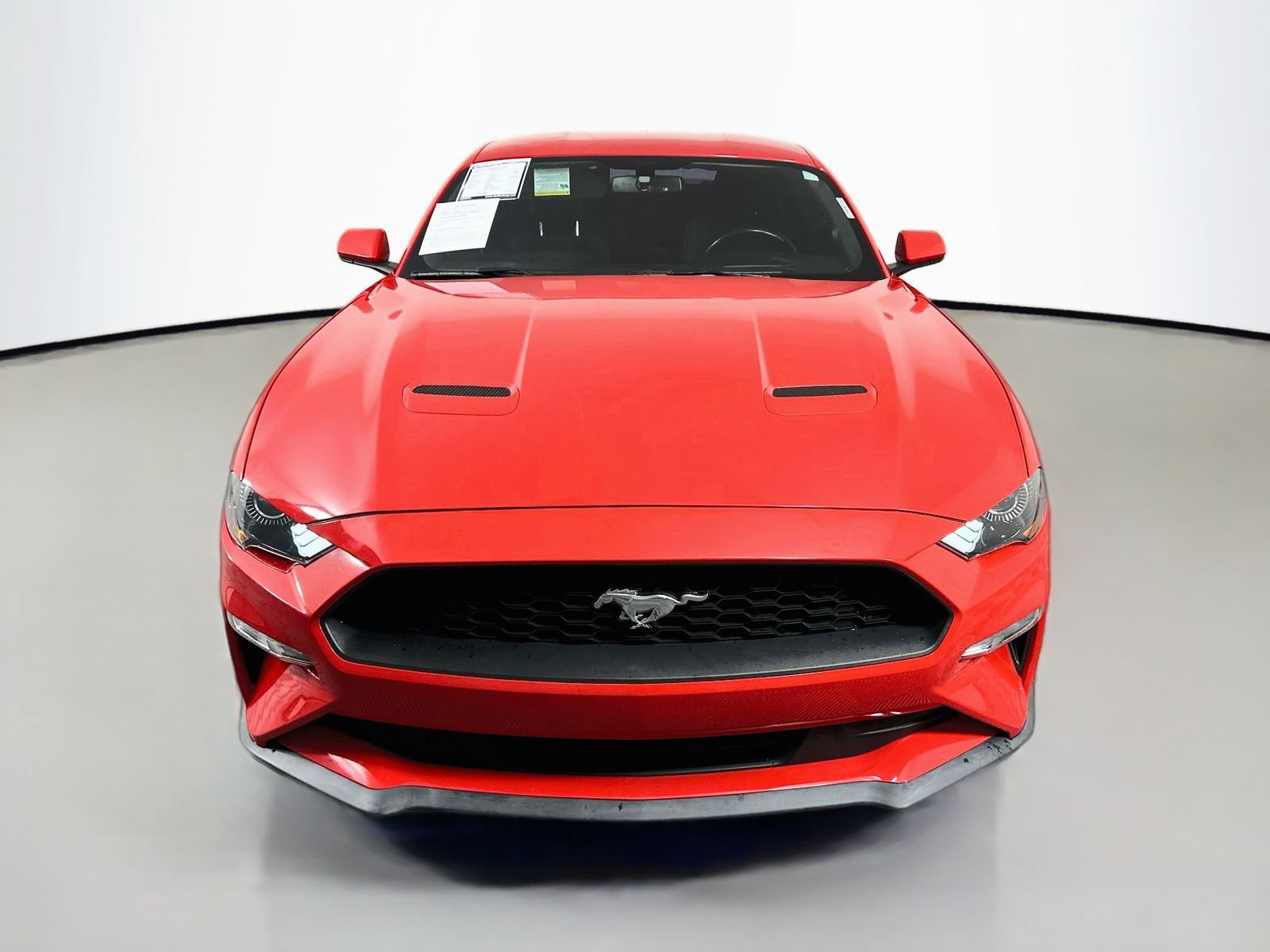 Used 2020 Ford Mustang Coupe RWD image 2