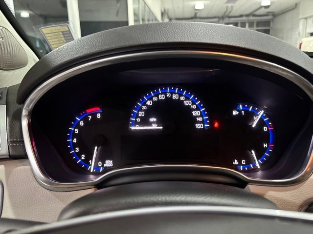 Used 2014 Cadillac SRX Luxury w/ Driver Awareness Package AWD/4WD image 19