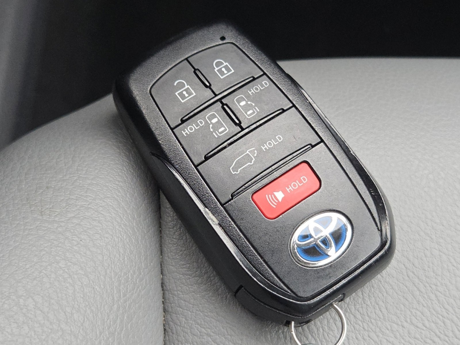 Used 2021 Toyota Sienna XLE w/ XLE Plus Package image 34