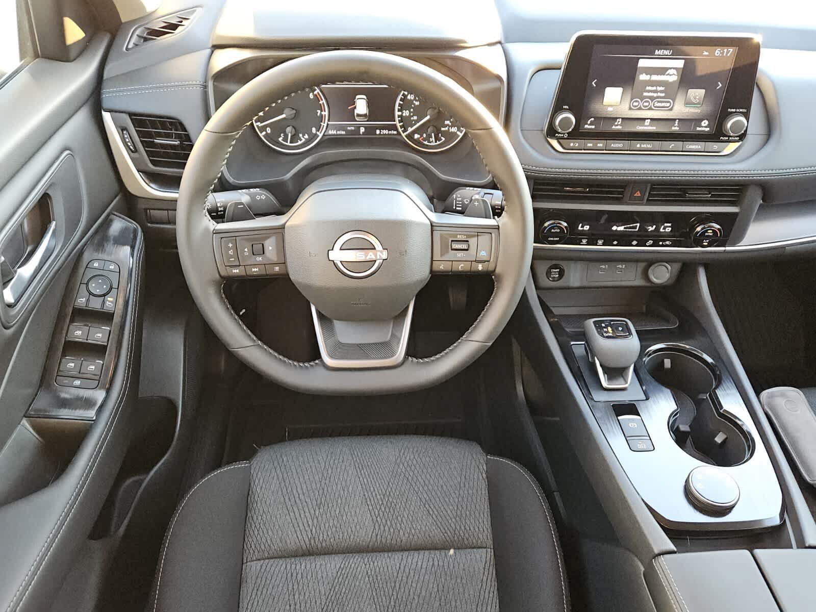 Used 2026 Nissan Rogue SV AWD/4WD image 5