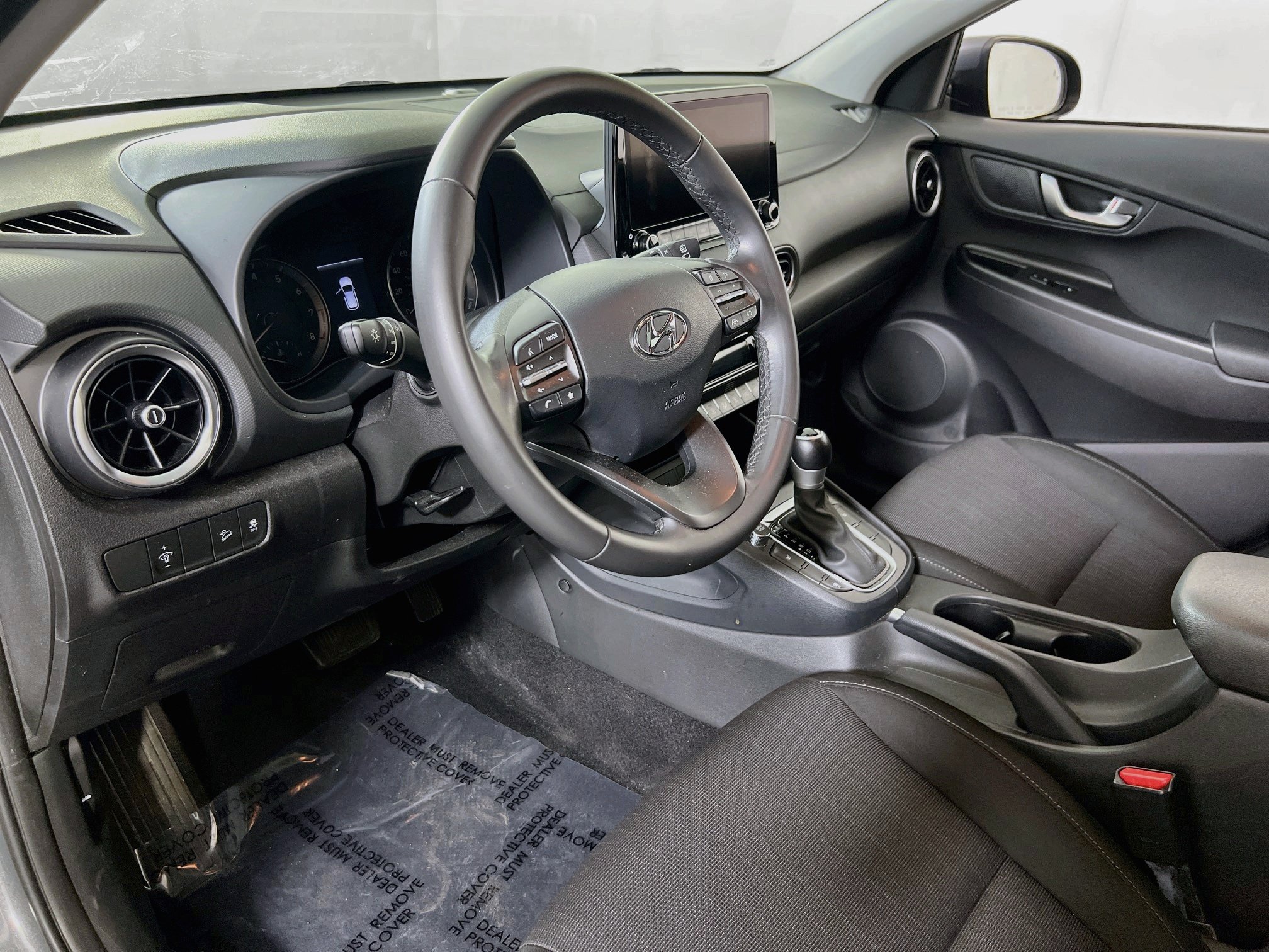 Used 2023 Hyundai Kona SEL w/ Convenience Package AWD/4WD image 9