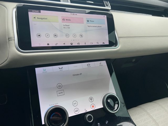 Used 2018 Land Rover Range Rover Velar R-Dynamic SE AWD/4WD image 15