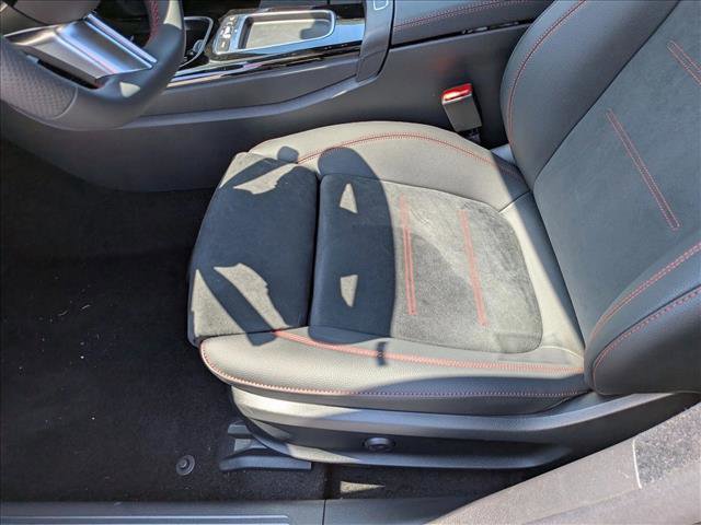 New 2025 Mercedes-Benz CLA 250 image 4