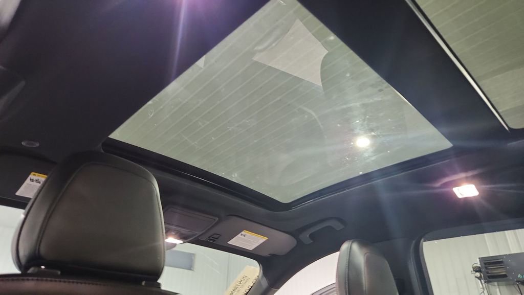 Used 2024 Ford Escape ST-Line Select w/ Class II Trailer Tow Package image 25