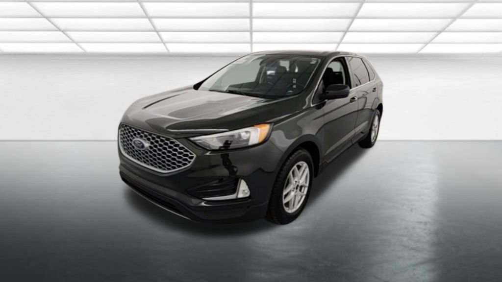Certified 2024 Ford Edge SEL w/ Convenience Package AWD/4WD image 2