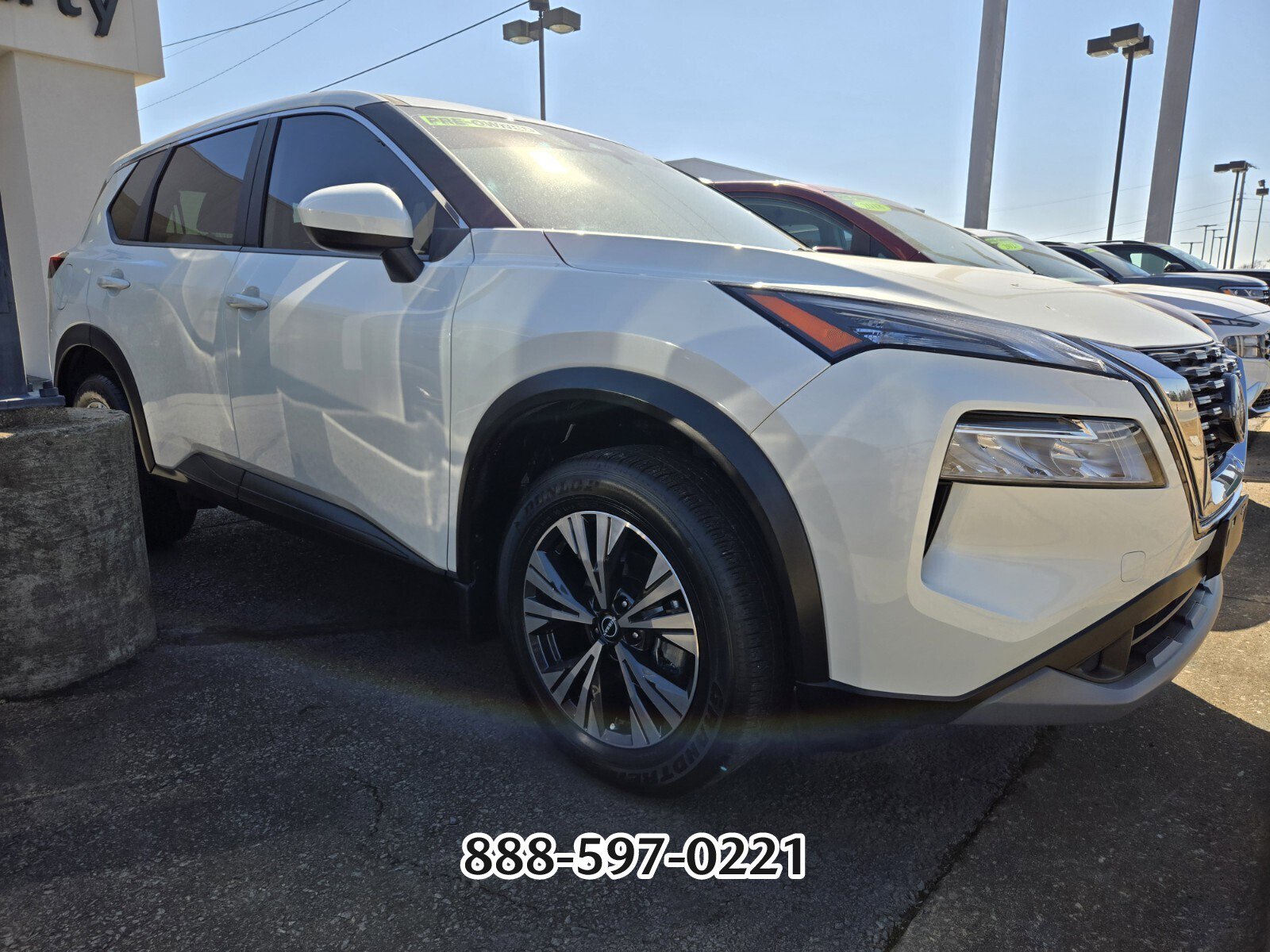 Used 2023 Nissan Rogue SV image 10