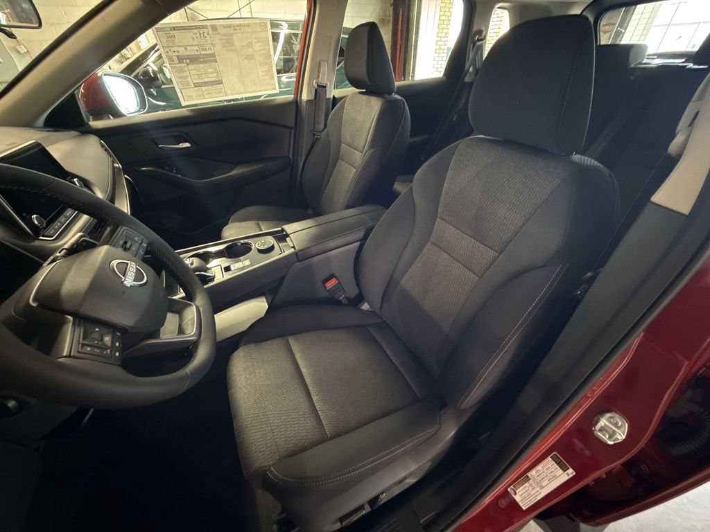 New 2026 Nissan Rogue SV w/ Cold Weather Package AWD/4WD image 13
