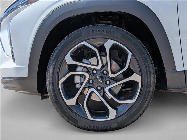Used 2025 Chevrolet Trax RS w/ Driver Confidence Package image 24